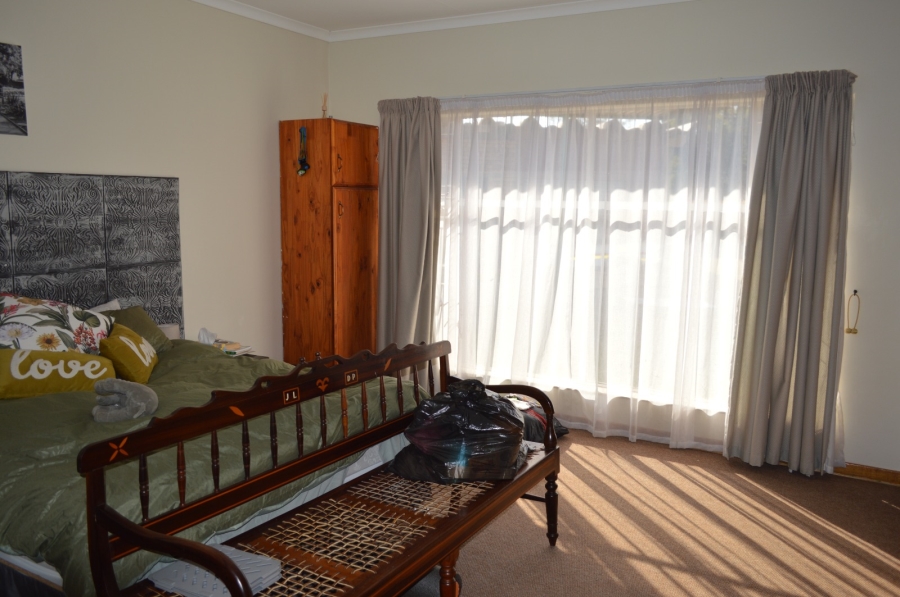 4 Bedroom Property for Sale in Flamwood North West